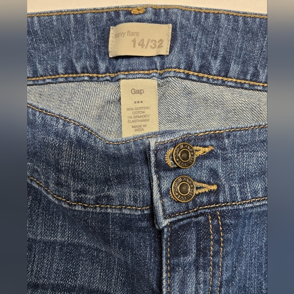 Gap Curvy Flare Denim Jean Capris 14 / 32 Waist Western Pockets Zipper Fly - Picture 2 of 4